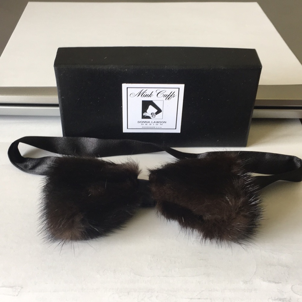 Mink bow tie-brown-never worn